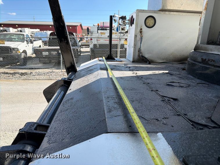image for item FT6259 2012 Freightliner Business M2 bucket truck