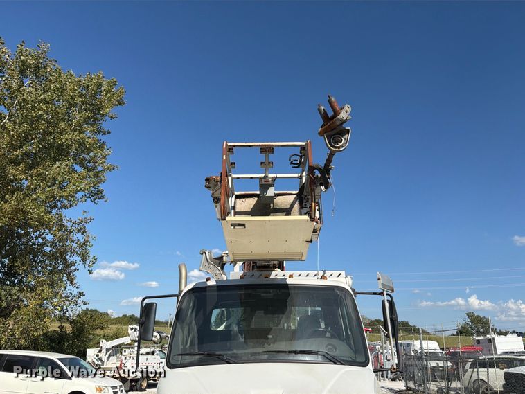 image for item FT6259 2012 Freightliner Business M2 bucket truck