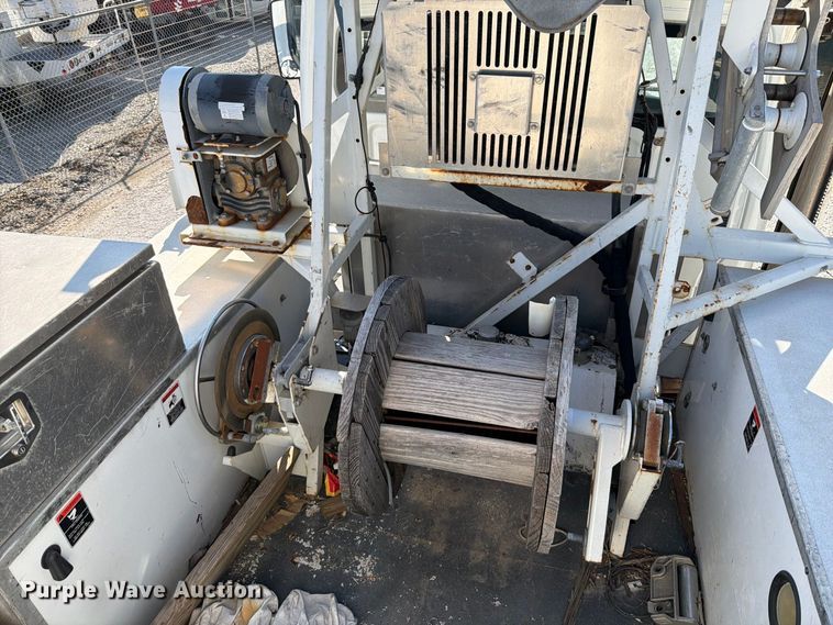 image for item FT6259 2012 Freightliner Business M2 bucket truck