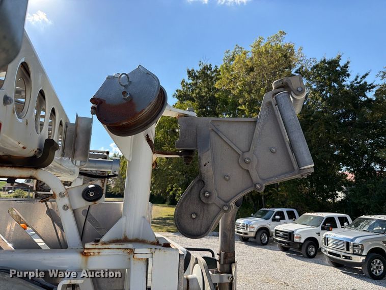 image for item FT6259 2012 Freightliner Business M2 bucket truck
