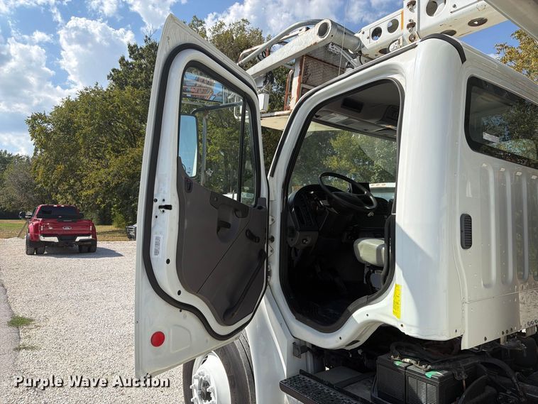 image for item FT6259 2012 Freightliner Business M2 bucket truck