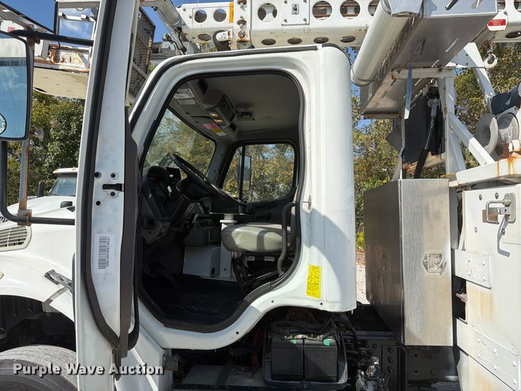 image for item FT6259 2012 Freightliner Business M2 bucket truck