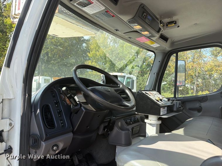 image for item FT6259 2012 Freightliner Business M2 bucket truck