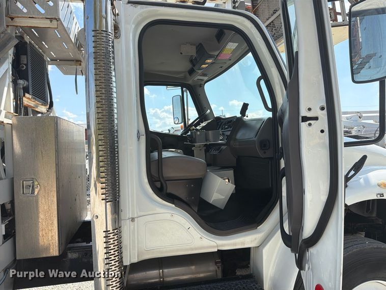 image for item FT6259 2012 Freightliner Business M2 bucket truck