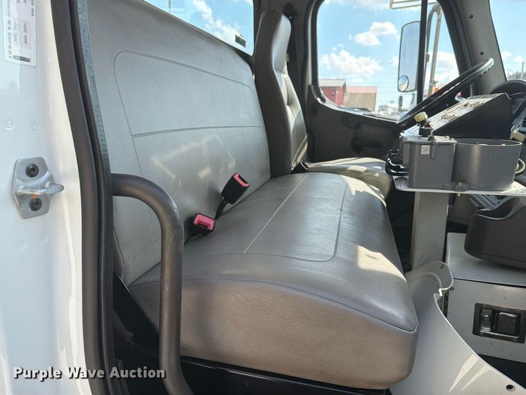 image for item FT6259 2012 Freightliner Business M2 bucket truck