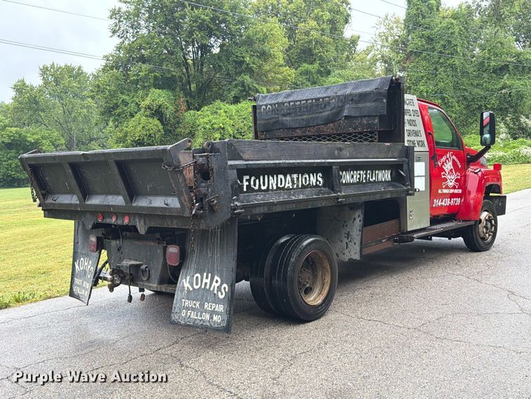 image for item FT6286 2006 GMC C5 dump flatbed truck