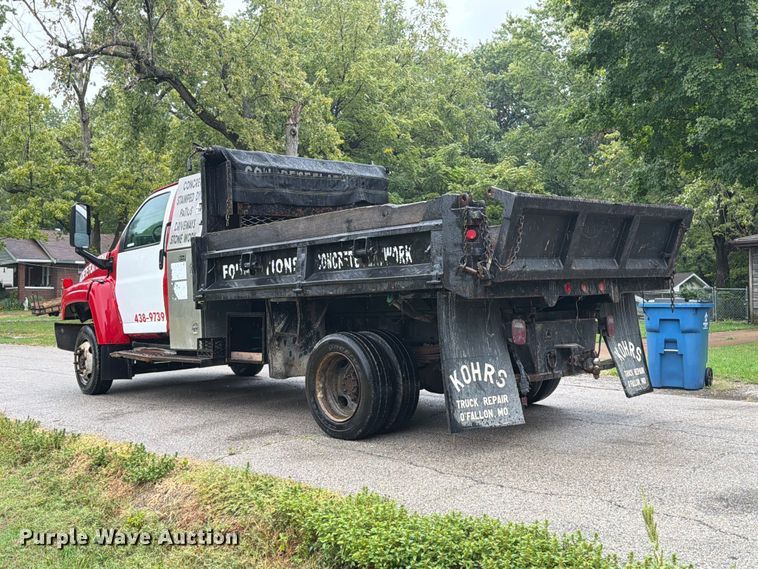 image for item FT6286 2006 GMC C5 dump flatbed truck