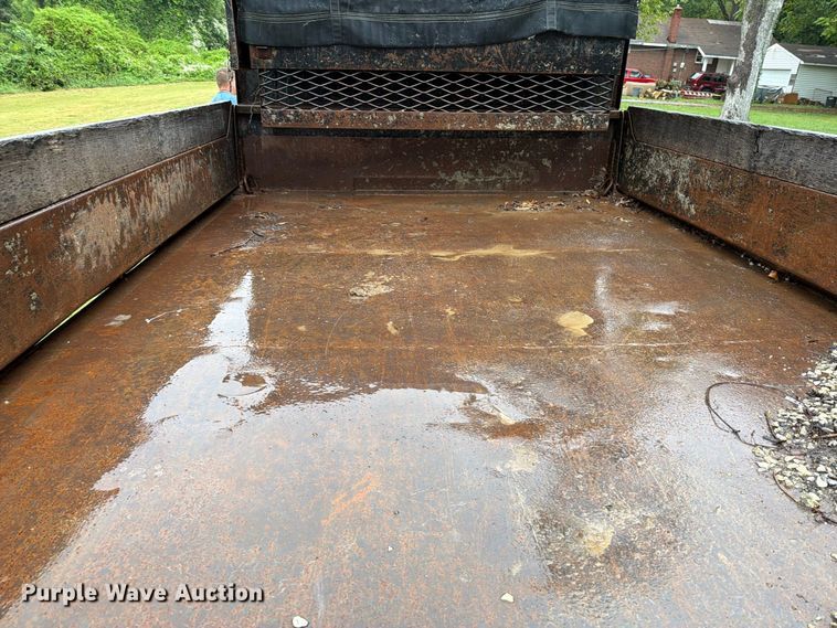 image for item FT6286 2006 GMC C5 dump flatbed truck