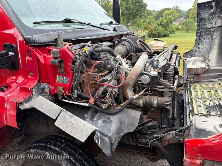 image for item FT6286 2006 GMC C5 dump flatbed truck