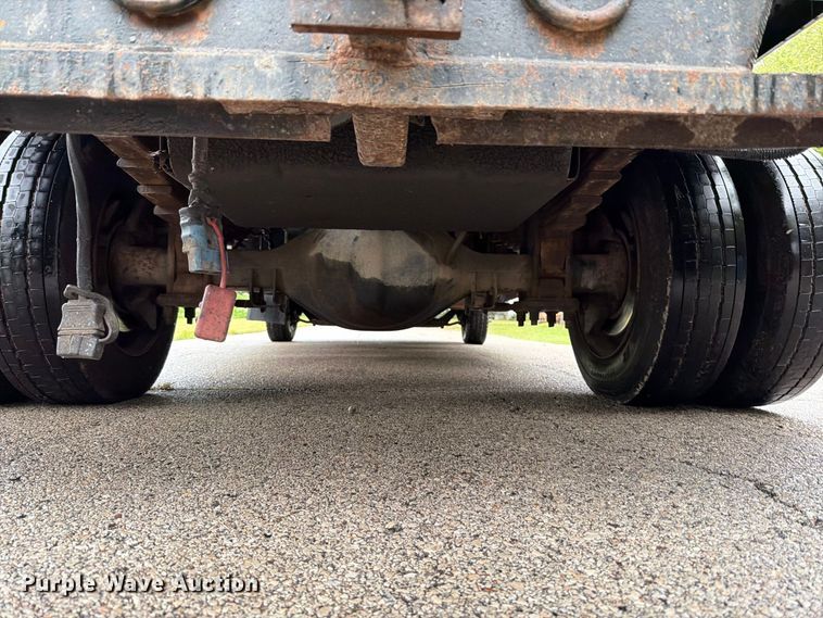 image for item FT6286 2006 GMC C5 dump flatbed truck