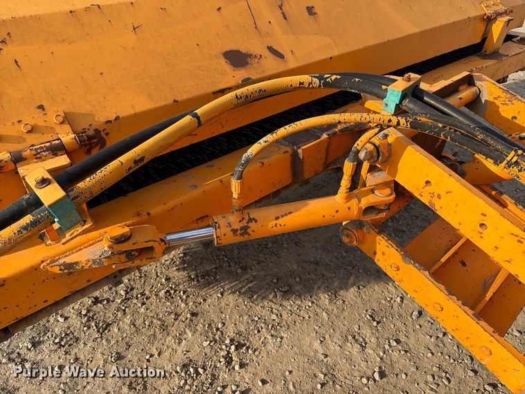 image for item FT6330 Rosco 4830 broom