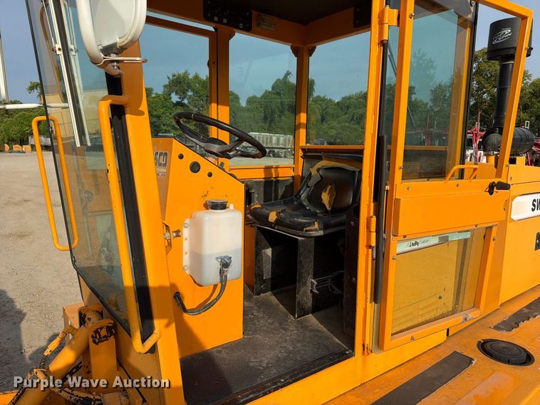 image for item FT6330 Rosco 4830 broom