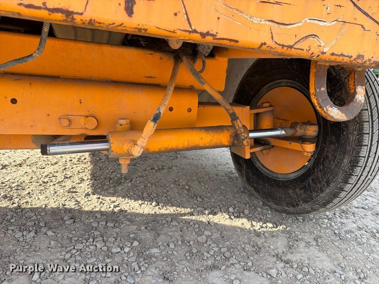 image for item FT6330 Rosco 4830 broom