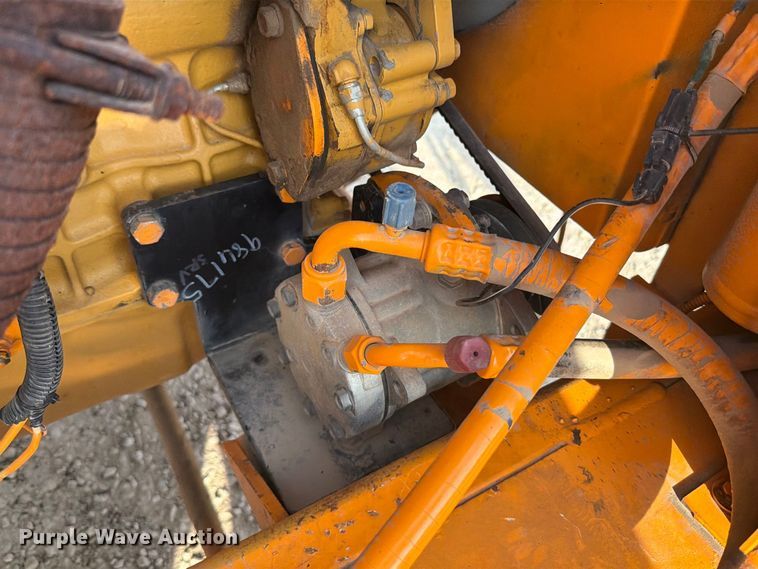 image for item FT6330 Rosco 4830 broom