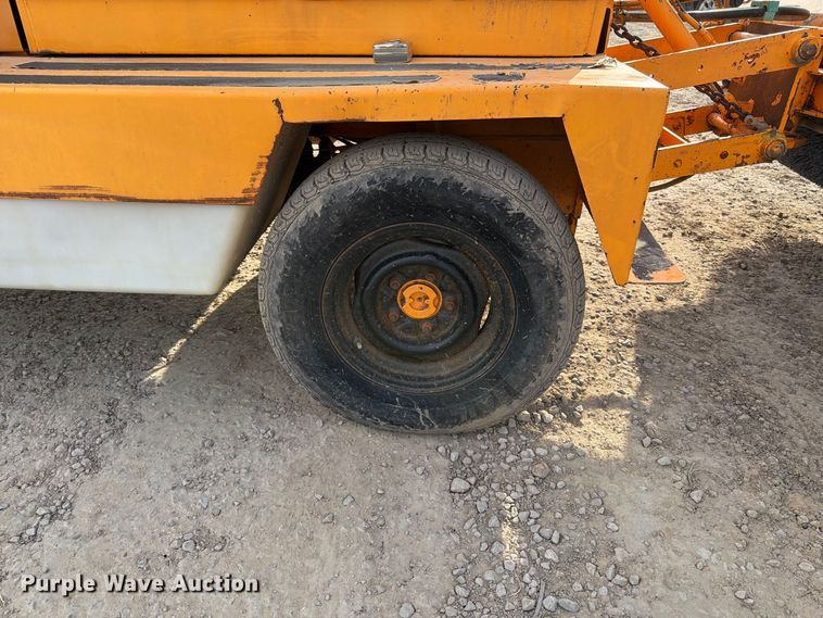 image for item FT6330 Rosco 4830 broom