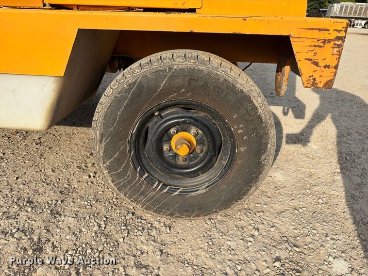 image for item FT6330 Rosco 4830 broom