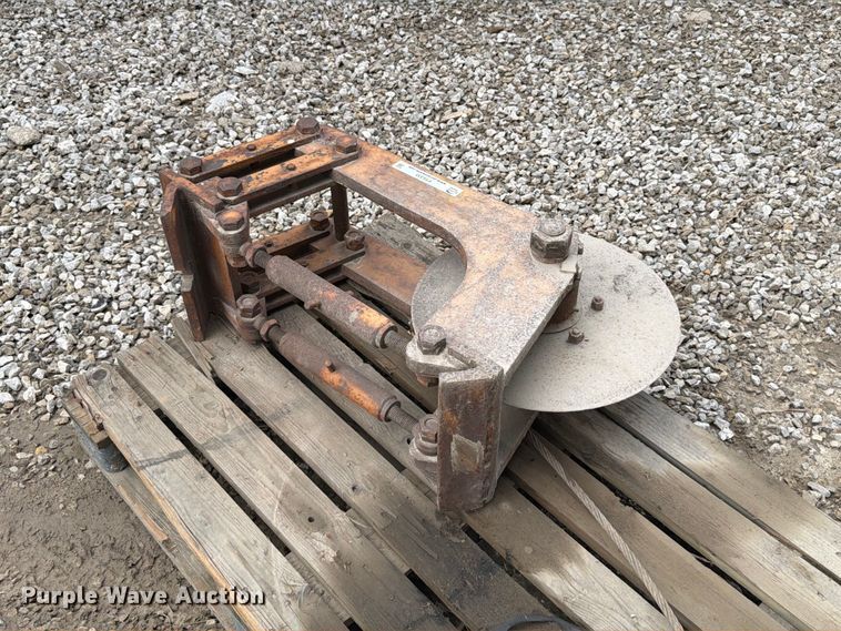 image for item FT6331 Asphalt cutter attachment