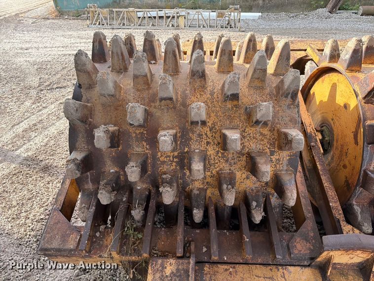 image for item FT6334 Sheepsfoot roller