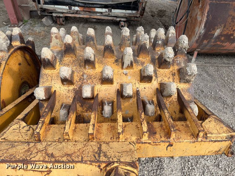 image for item FT6334 Sheepsfoot roller
