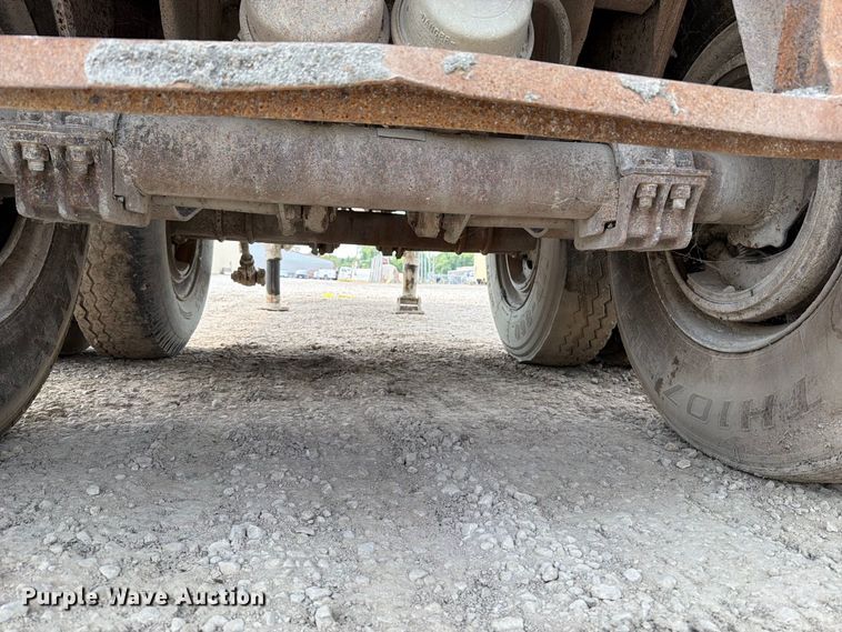 image for item FT6339 1976 Summit AD26 end dump trailer