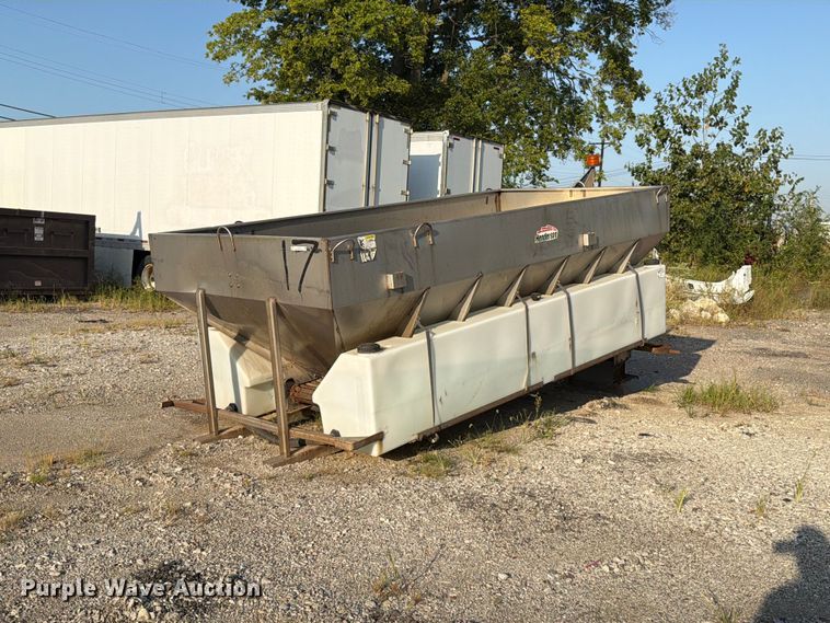 Henderson spreader