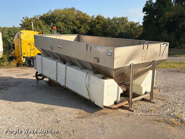 image for item FT6347 Henderson spreader
