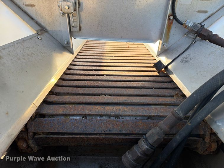 image for item FT6347 Henderson spreader