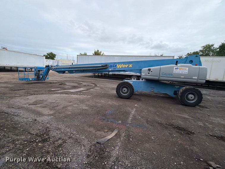 image for item FT6362 2001 Genie S-125 boom lift