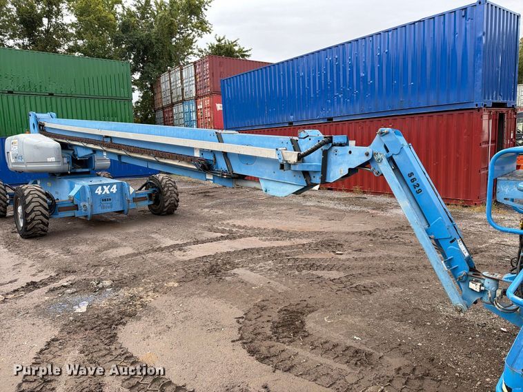 image for item FT6362 2001 Genie S-125 boom lift