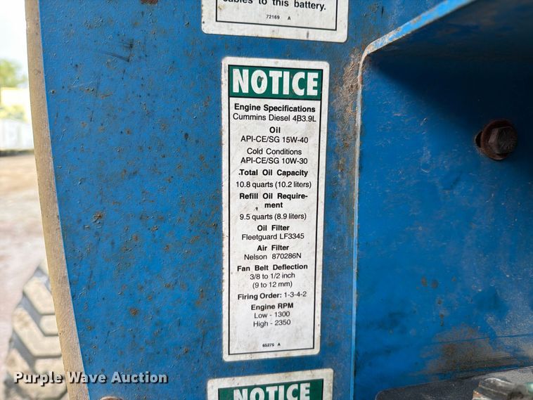 image for item FT6362 2001 Genie S-125 boom lift