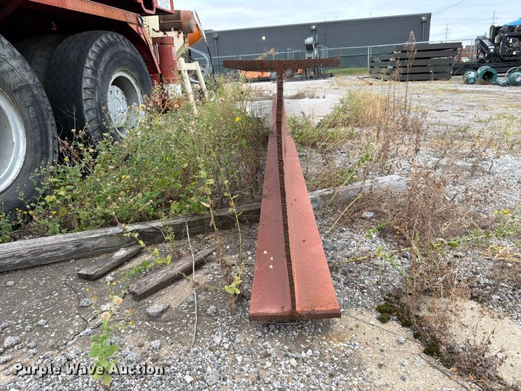 image for item FT6372 Steel beam