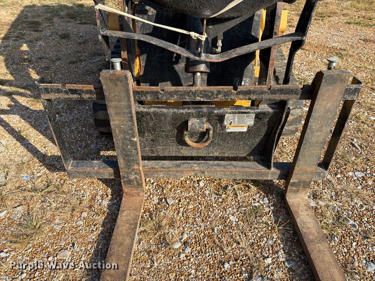 image for item FT6379 2018 Vermeer CTX100 compact utility loader