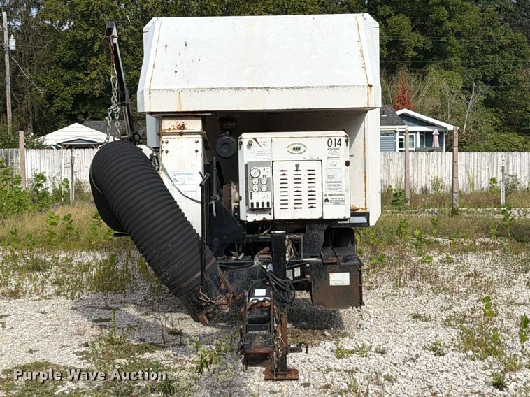 image for item FT6380 Old Dominion Brush SCL800TM25 leaf vacuum