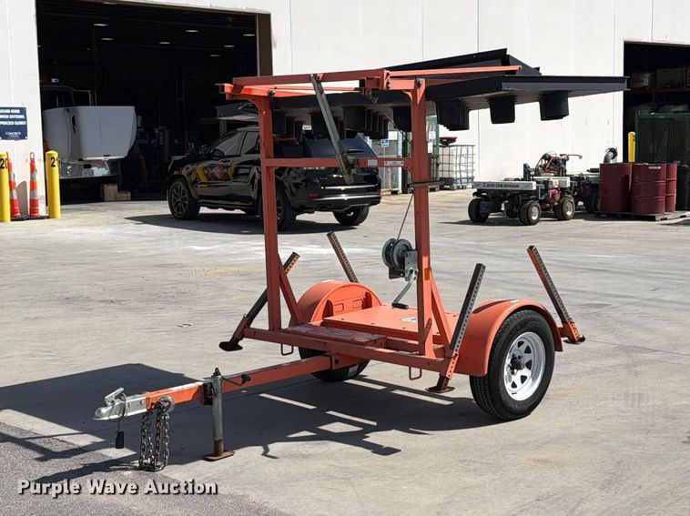 2014 Wanco WTSP arrow board trailer
