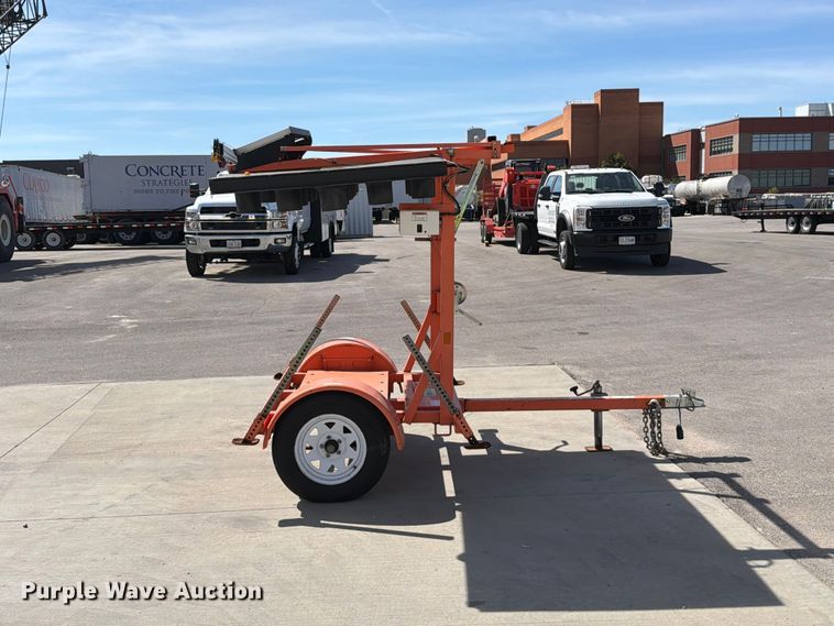 image for item FT6397 2014 Wanco WTSP arrow board trailer