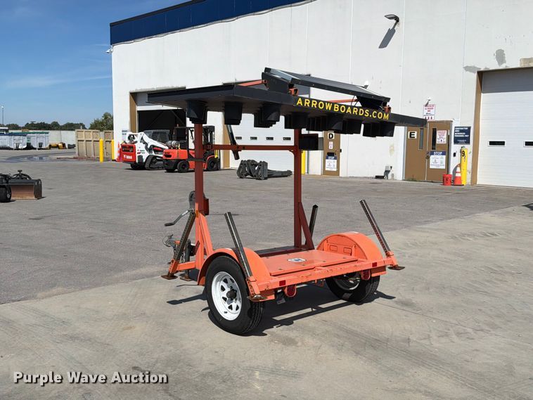 image for item FT6397 2014 Wanco WTSP arrow board trailer