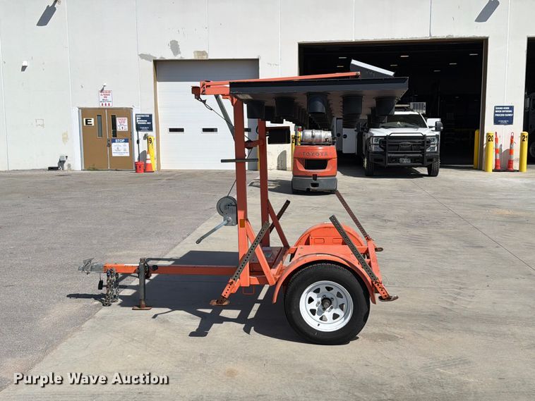 image for item FT6397 2014 Wanco WTSP arrow board trailer