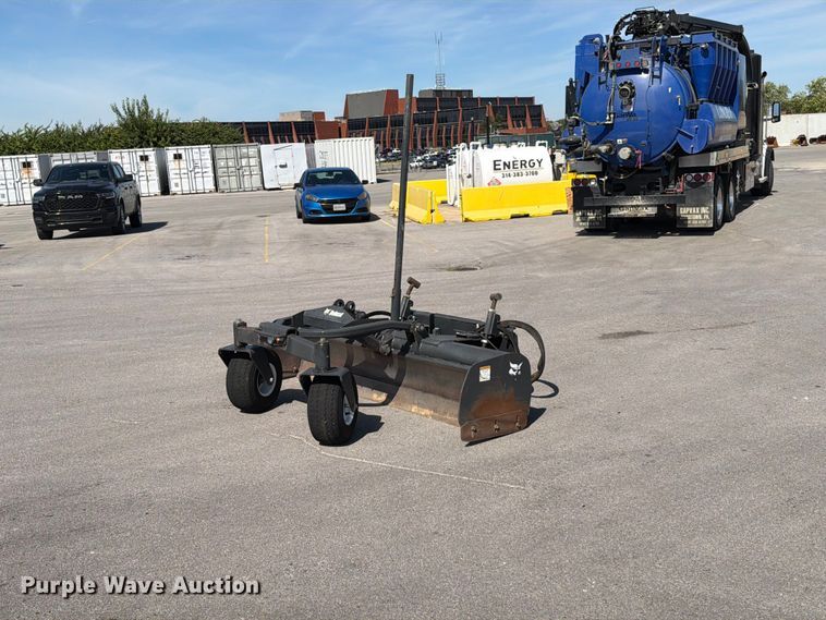 2019 Bobcat Box Blade Laser skid steer box blade