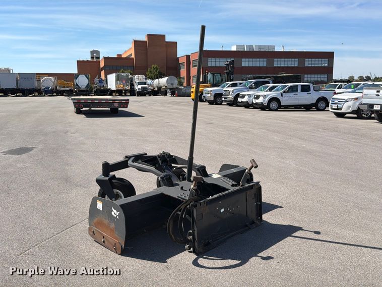 image for item FT6399 2019 Bobcat Box Blade Laser skid steer box blade