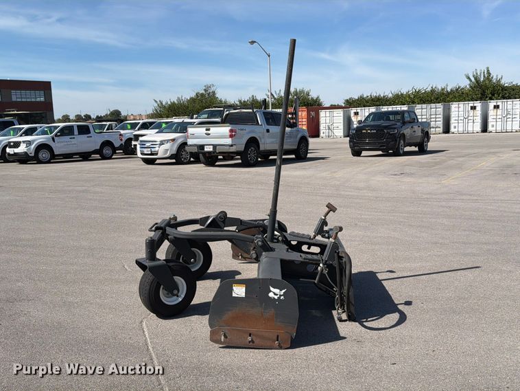 image for item FT6399 2019 Bobcat Box Blade Laser skid steer box blade