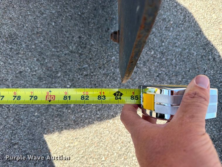 image for item FT6399 2019 Bobcat Box Blade Laser skid steer box blade