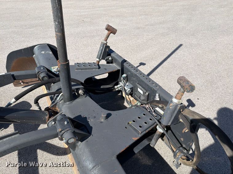 image for item FT6399 2019 Bobcat Box Blade Laser skid steer box blade