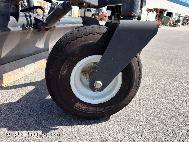 image for item FT6399 2019 Bobcat Box Blade Laser skid steer box blade