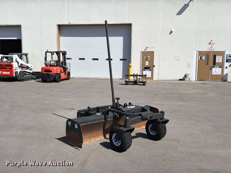 image for item FT6400 2018 Bobcat Box Blade Laser skid steer box blade