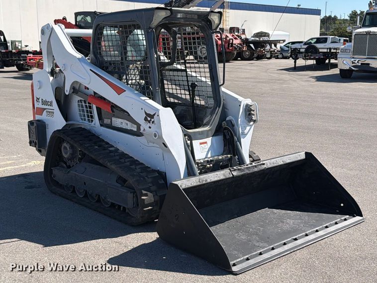 image for item FT6401 2017 Bobcat T595 tracked skid steer loader
