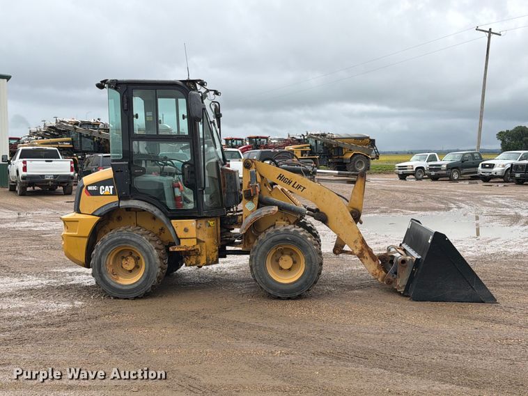 image for item FT6758 2018 Caterpillar 903C2 wheel loader