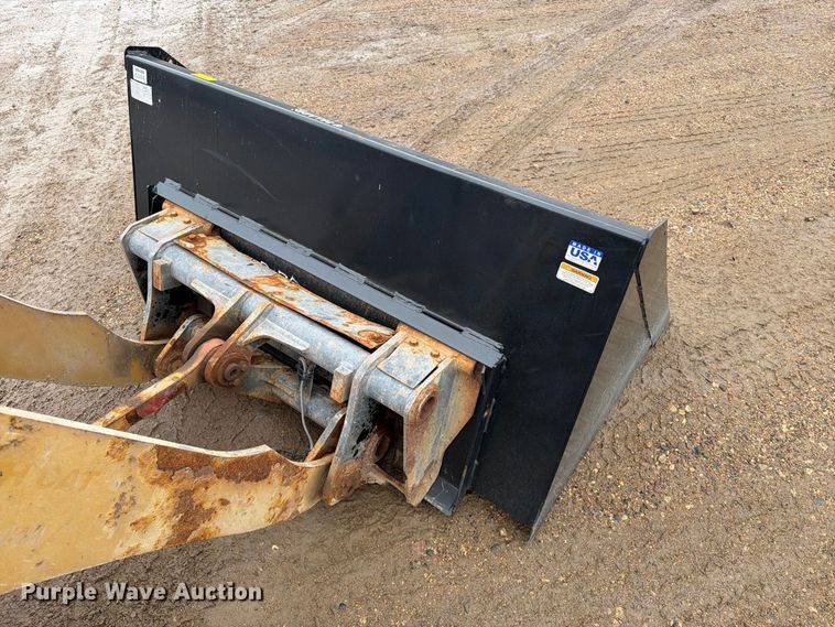 image for item FT6758 2018 Caterpillar 903C2 wheel loader
