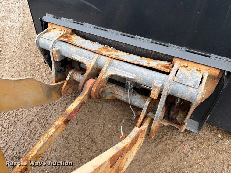 image for item FT6758 2018 Caterpillar 903C2 wheel loader