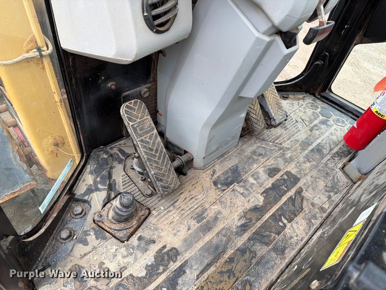 image for item FT6758 2018 Caterpillar 903C2 wheel loader