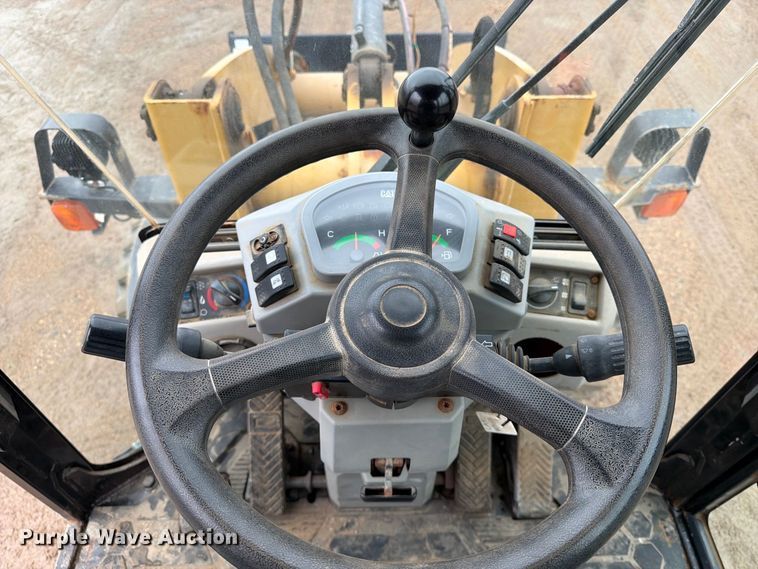 image for item FT6758 2018 Caterpillar 903C2 wheel loader
